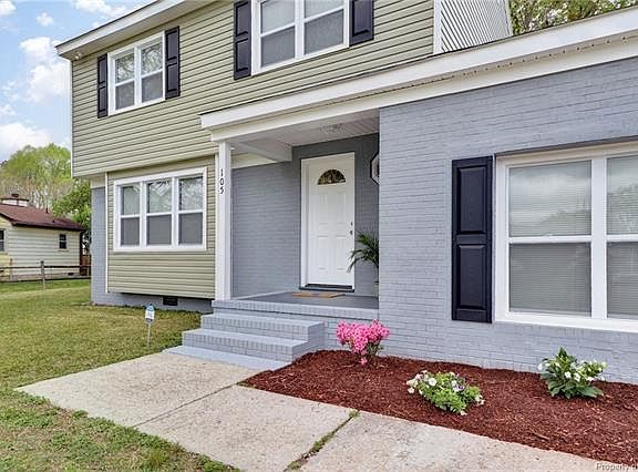 3rd image of 105 Oakmont Cir