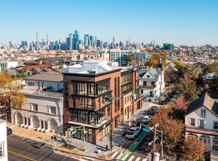 10 South St #302, Jersey City, NJ 07307