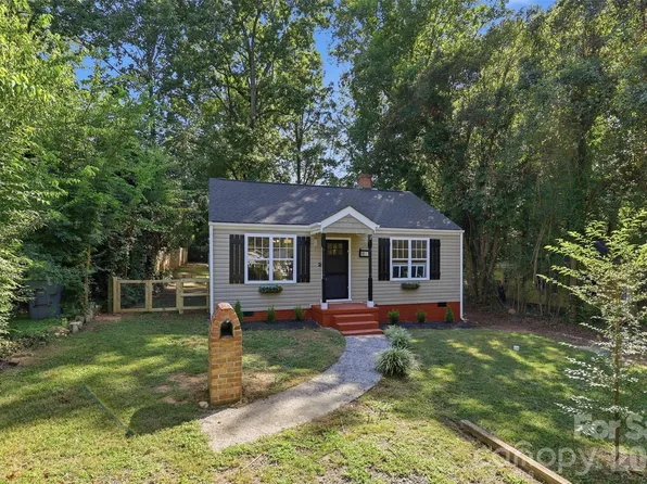 1815 Arnold Dr, Charlotte, NC 28205