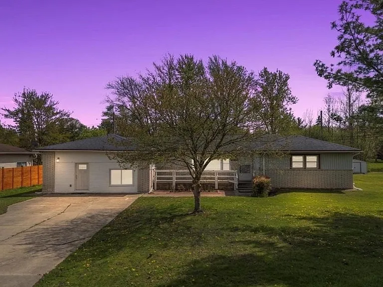 802 Hannah Dr #1 — Photo 1