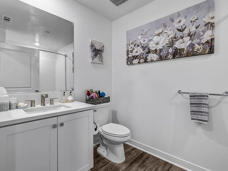 1401 Lasso Way #105 — Photo 24