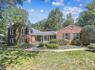3143 Cobb Hill Ln, Oakton, VA 22124