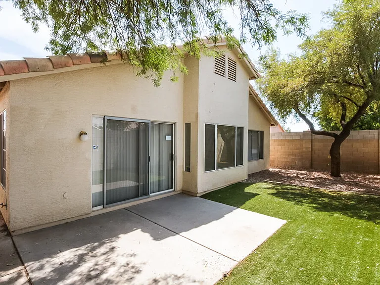 146 W Melody Ct — Photo 15