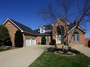 521 Overlook Terrace Ct, Eureka, MO 63025