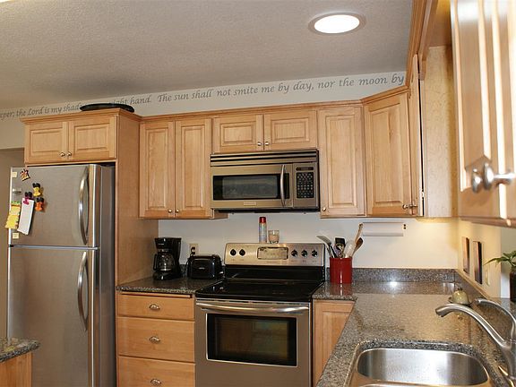 2nd image of 906 W Magnetic St