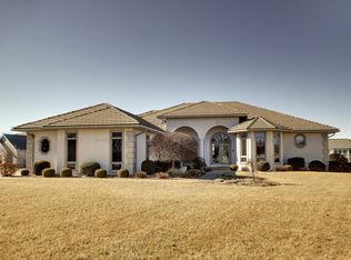 3115 Wynstone Dr, Quincy, IL 62305