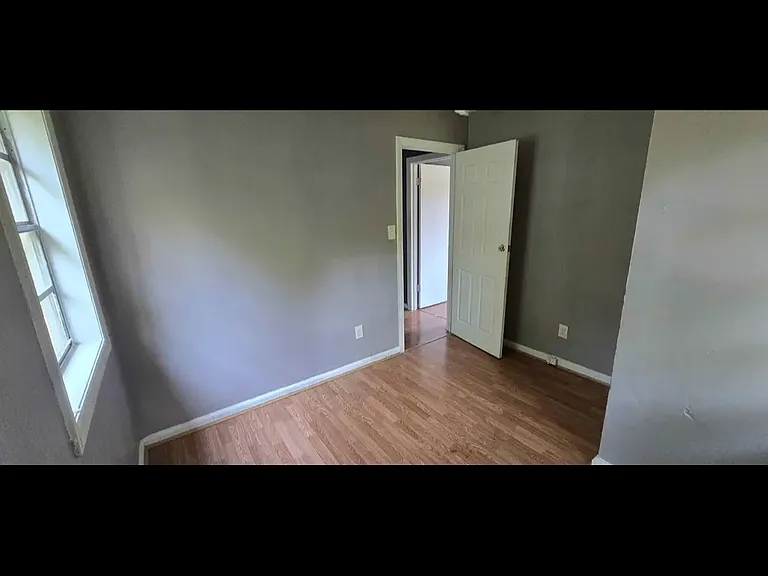 2217 Ballard Dr — Photo 4