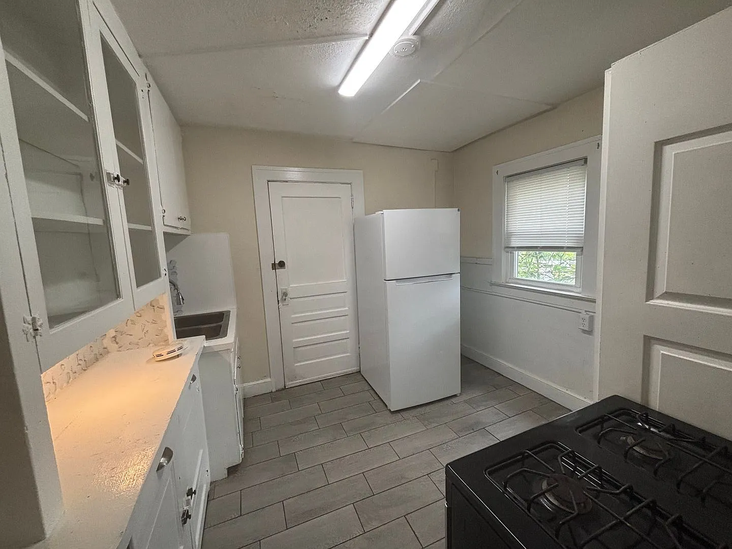 72 Virginia Ave. — Photo 3