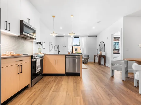 500 Communipaw Avenue image 1 of 24