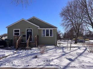 1402 4th St, Brookings, SD 57006