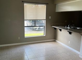 328 N Crenshaw Rd, Visalia, CA 93291