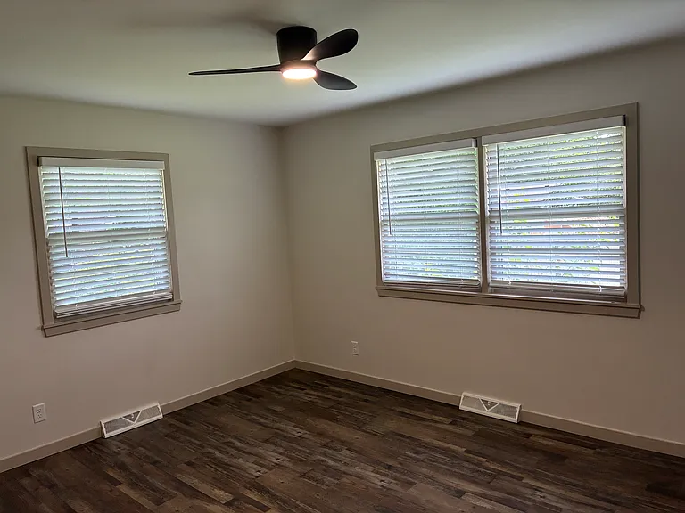 2162 E Washita St — Photo 15