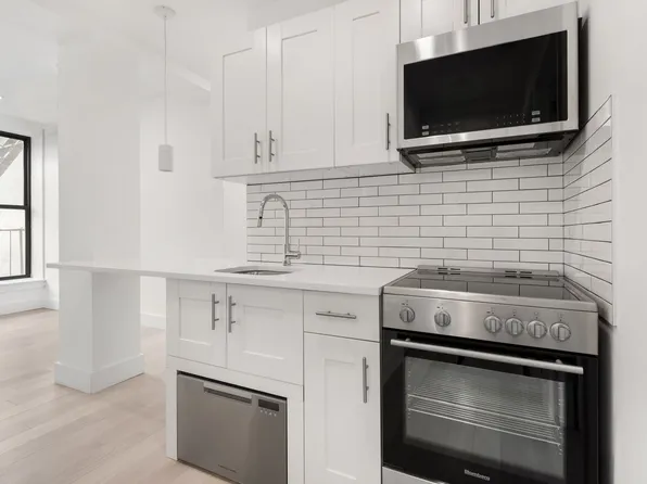 1057 Fulton Street 2C image 8 of 9