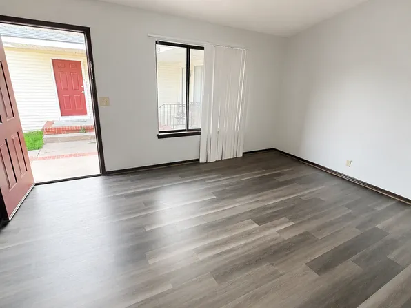 1224 E Selma, 1224 E Selma St APT 4, Wichita, KS 67216