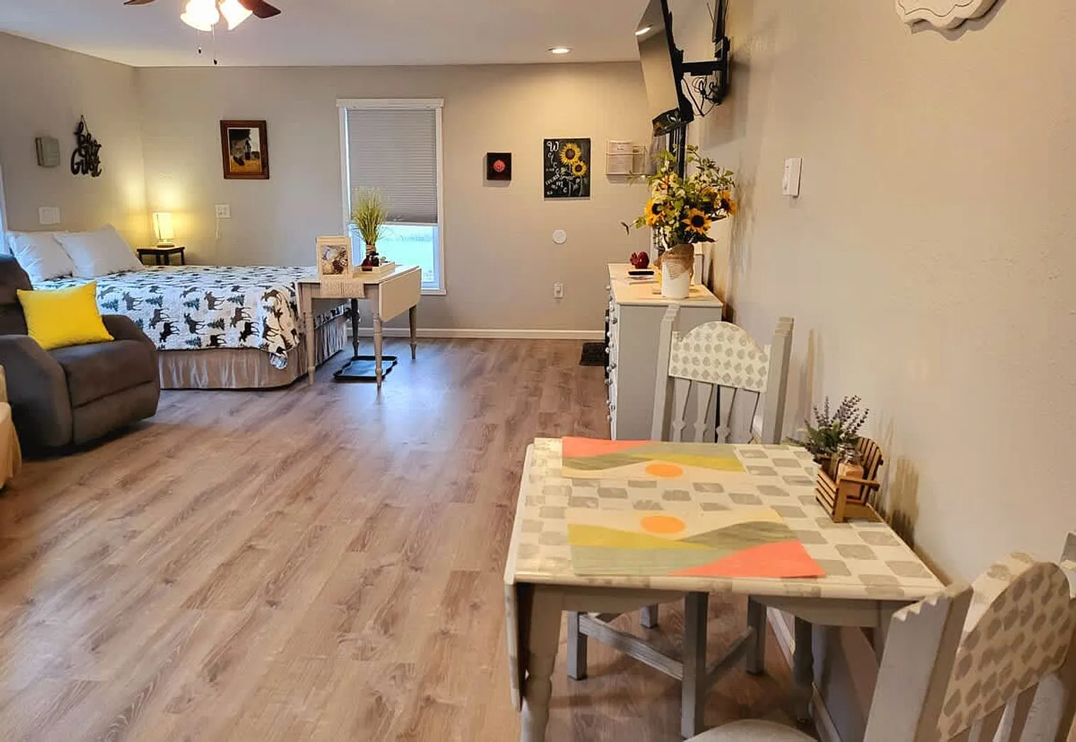 Studio, 1.0 bath, 1097 sqft, $2,748 — Photo 4