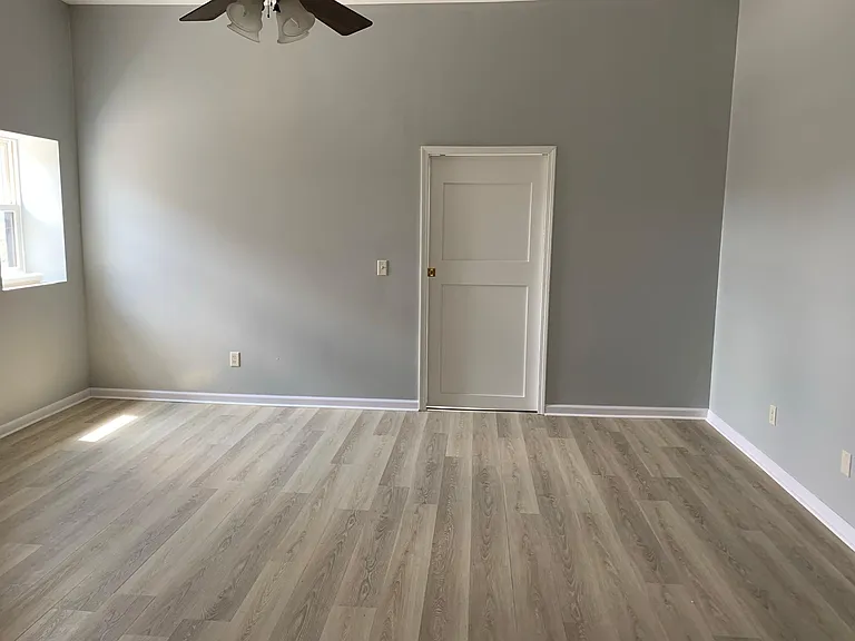 700 S Main St #202 — Photo 6