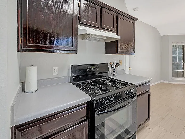 1001 Apple Cross Dr — Photo 11