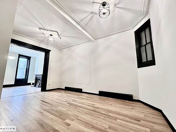 3rd image of 853 Manhattan Ave APT 2
