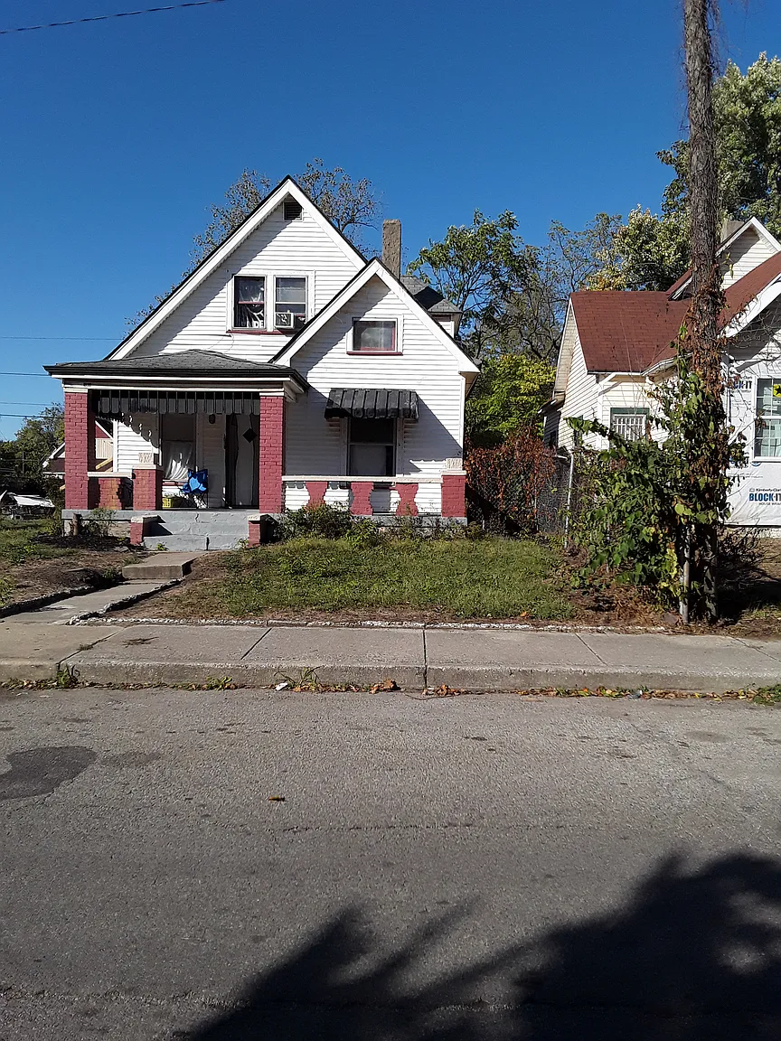 1038 W Roache St photo 1