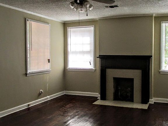 2nd image of 927 E Edgemont Ave