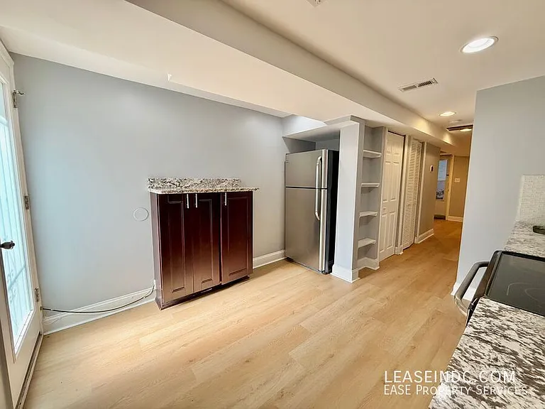 3119 11th St NW #B — Photo 7