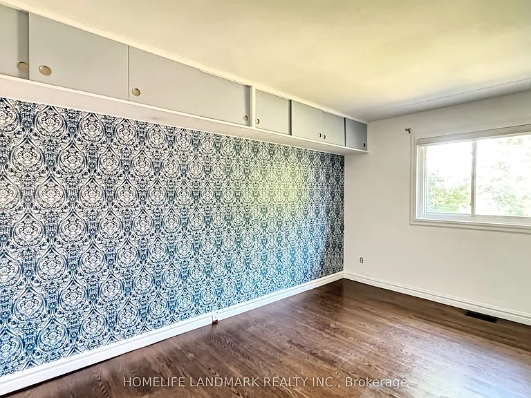 7 Talisman Cres — Photo 7