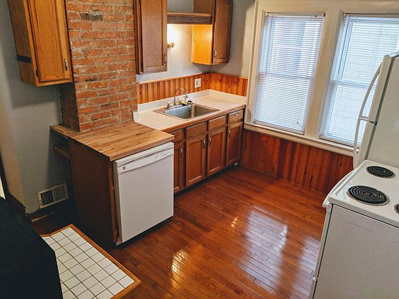 5th image of 78 Saint James Pl #2