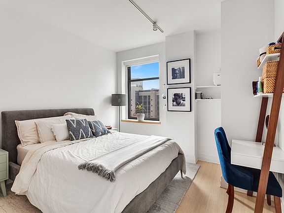 4th image of 110 Livingston St APT 10P