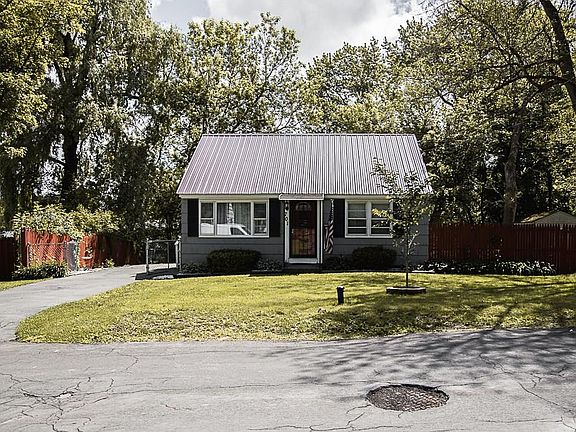2nd image of 701 Barnes Ave