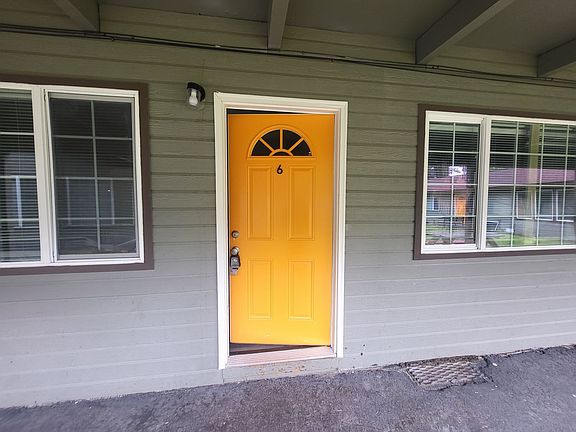 2nd image of 3715 Blackwood Rd #6