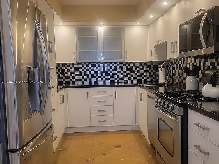 2030 S Ocean Dr #1718 — Photo 3