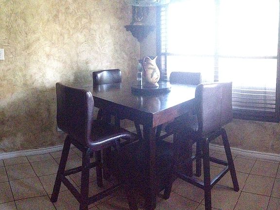 4th image of 105 Quail Briar Ln