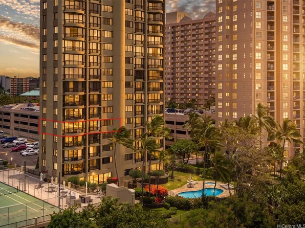 3050 Ala Poha Pl APT 5E, Honolulu, HI 96818