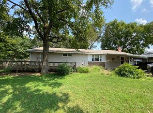 401 Walnut St, Flippin, AR 72634