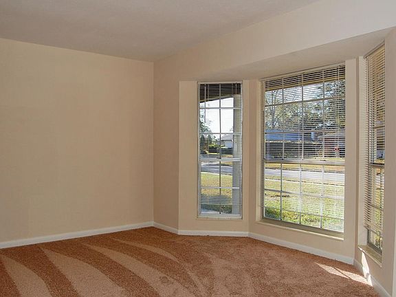 1 e formal livingroom