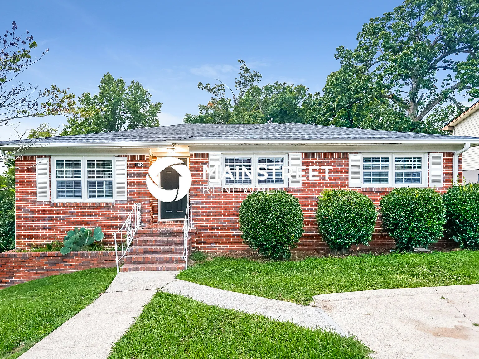 1820 Etowah St — Photo 1