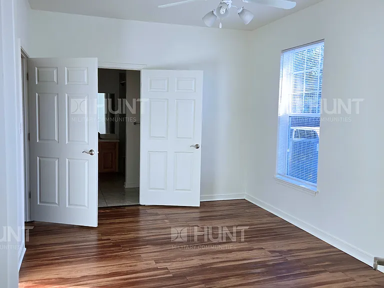 Trenton Dr — Photo 11