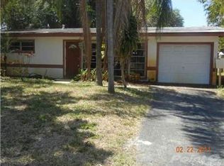 2513 Okeechobee Ln, Fort Lauderdale, FL 33312
