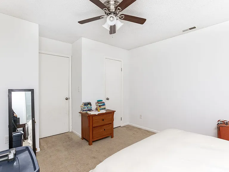 3864 Meadowbrook Ct — Photo 22