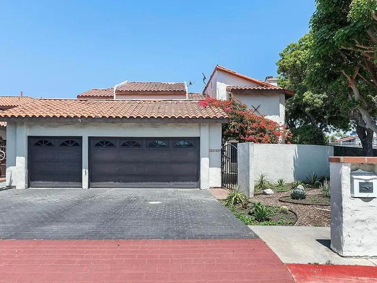 16592 Grimaud Ln — Photo 1
