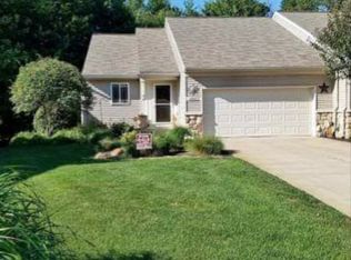 2807 Creekside Ct, Dorr, MI 49323