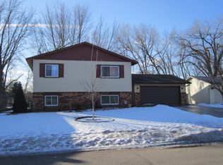 2017 82nd Ave N, Brooklyn Park, MN 55444