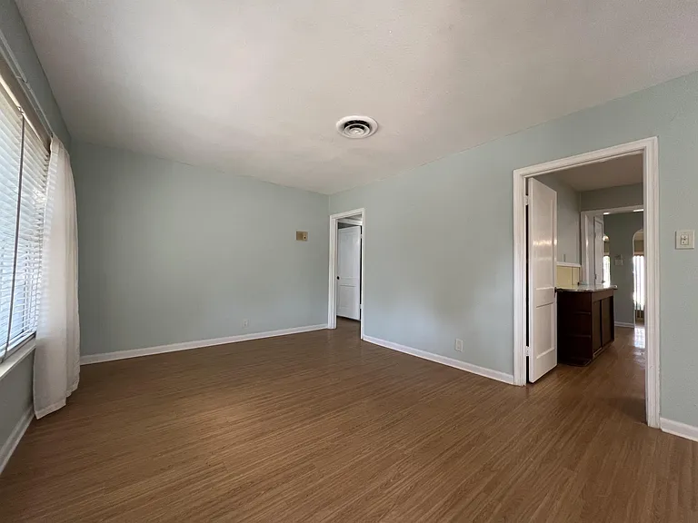 119 Mazzurana St — Photo 7