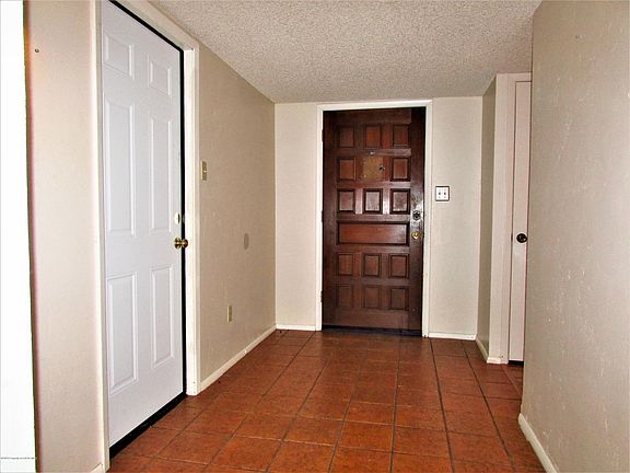 2nd image of 101 W 30th St
