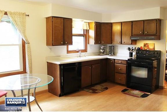 Light & Bright Open Kitchen