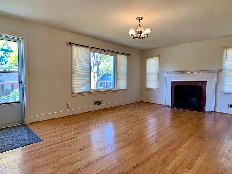 217 Hardee St — Photo 3