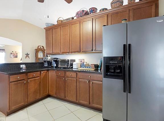 3rd image of 4607 NW 32nd St
