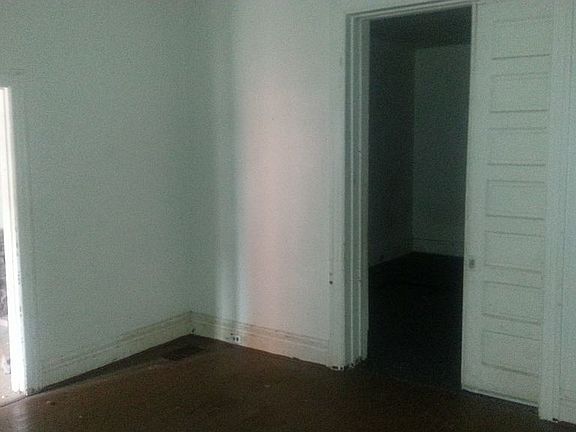 2nd image of 2904 Texas Ave