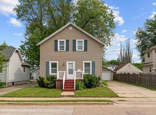 510 5th St, Menasha, WI 54952
