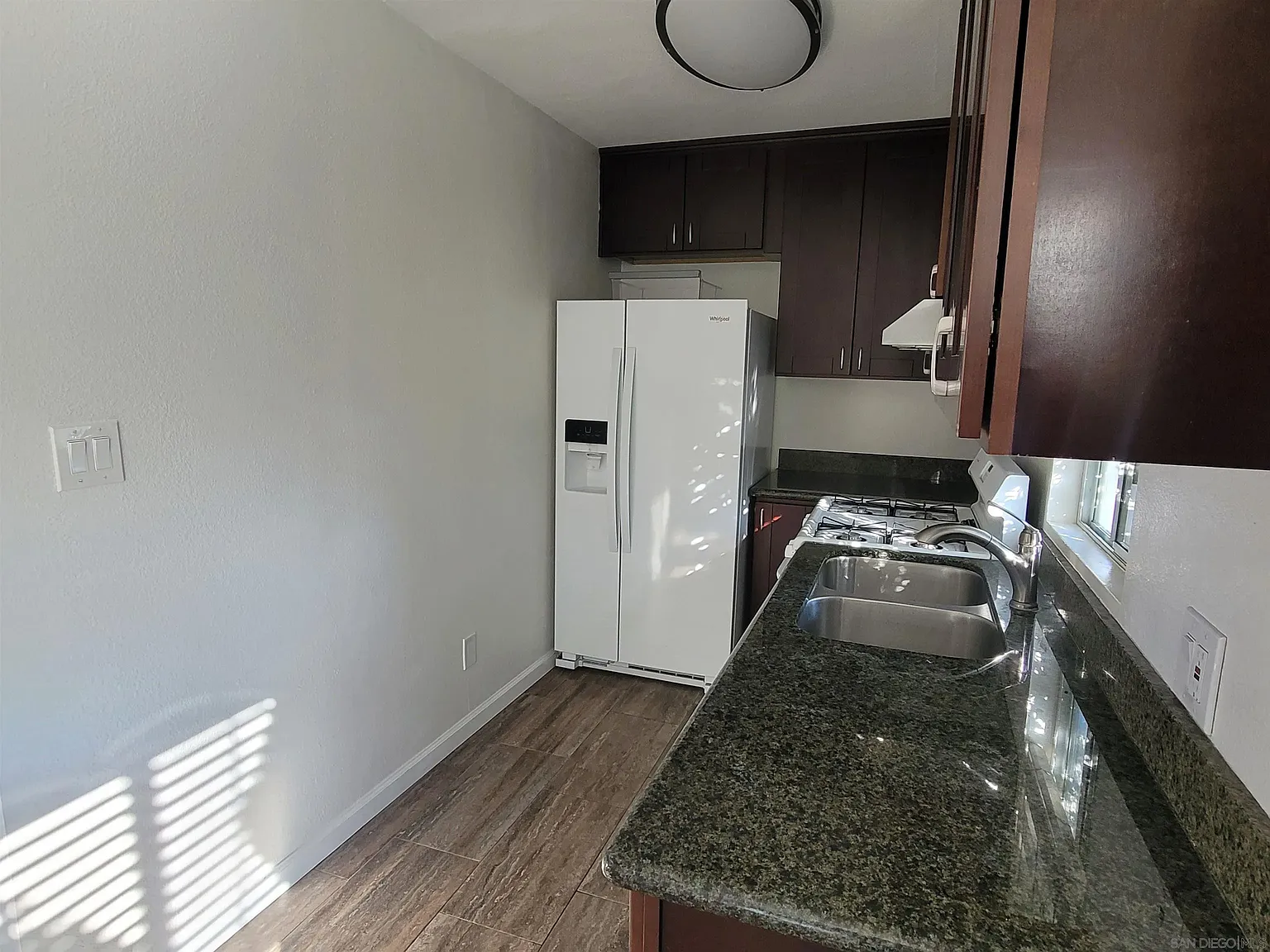 1 bed, 1.0 bath, 600 sqft, $2,050 — Photo 3